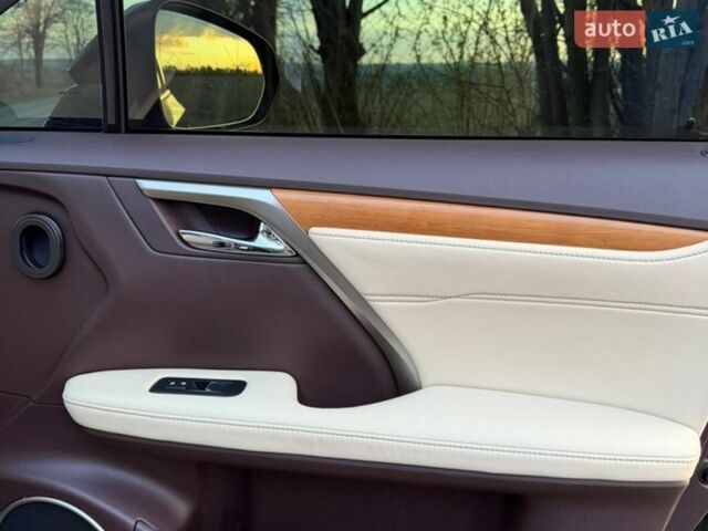 Черный Лексус РХ, объемом двигателя 3.46 л и пробегом 192 тыс. км за 31200 $, фото 37 на Automoto.ua