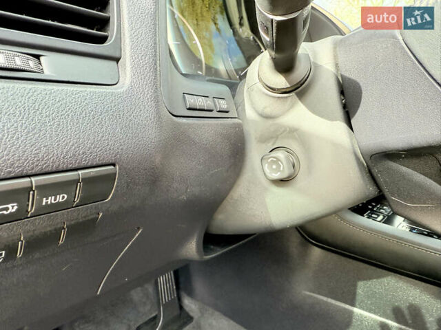 Чорний Лексус РХ, об'ємом двигуна 3.46 л та пробігом 195 тис. км за 25900 $, фото 17 на Automoto.ua