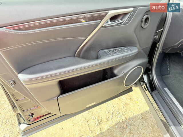 Чорний Лексус РХ, об'ємом двигуна 3.46 л та пробігом 195 тис. км за 25900 $, фото 53 на Automoto.ua