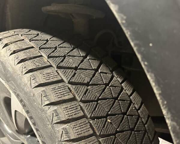 Черный Лексус РХ, объемом двигателя 3.46 л и пробегом 194 тыс. км за 34100 $, фото 6 на Automoto.ua