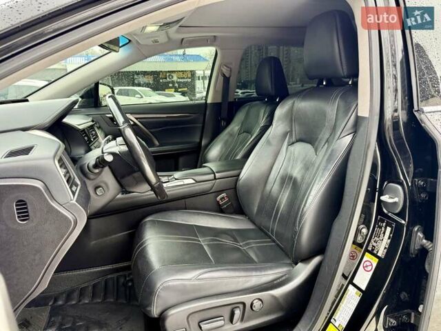 Черный Лексус РХ, объемом двигателя 3.46 л и пробегом 213 тыс. км за 28000 $, фото 10 на Automoto.ua