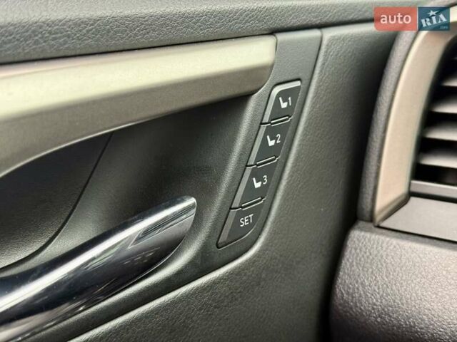 Черный Лексус РХ, объемом двигателя 3.46 л и пробегом 213 тыс. км за 28000 $, фото 29 на Automoto.ua