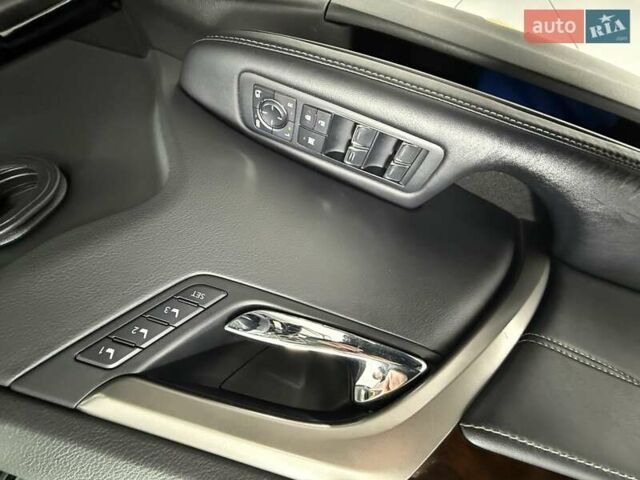 Черный Лексус РХ, объемом двигателя 3.46 л и пробегом 130 тыс. км за 32500 $, фото 23 на Automoto.ua