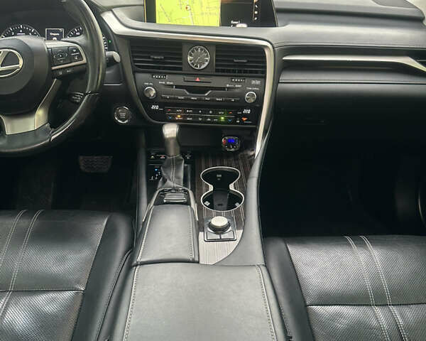 Черный Лексус РХ, объемом двигателя 3.46 л и пробегом 202 тыс. км за 28000 $, фото 18 на Automoto.ua