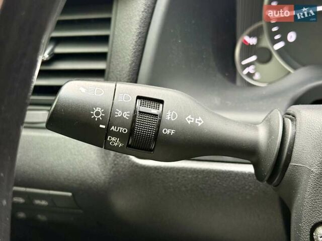 Черный Лексус РХ, объемом двигателя 3.46 л и пробегом 213 тыс. км за 28000 $, фото 24 на Automoto.ua