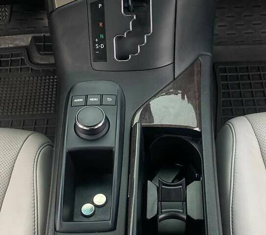 Черный Лексус РХ, объемом двигателя 3.5 л и пробегом 150 тыс. км за 22999 $, фото 17 на Automoto.ua