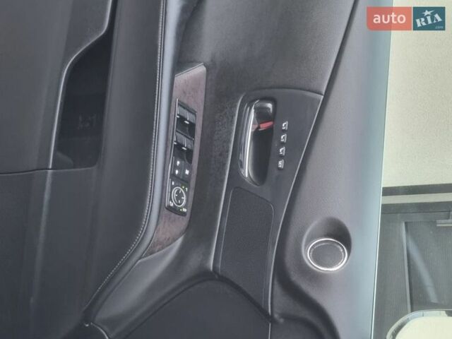 Черный Лексус РХ, объемом двигателя 3.46 л и пробегом 164 тыс. км за 21500 $, фото 10 на Automoto.ua