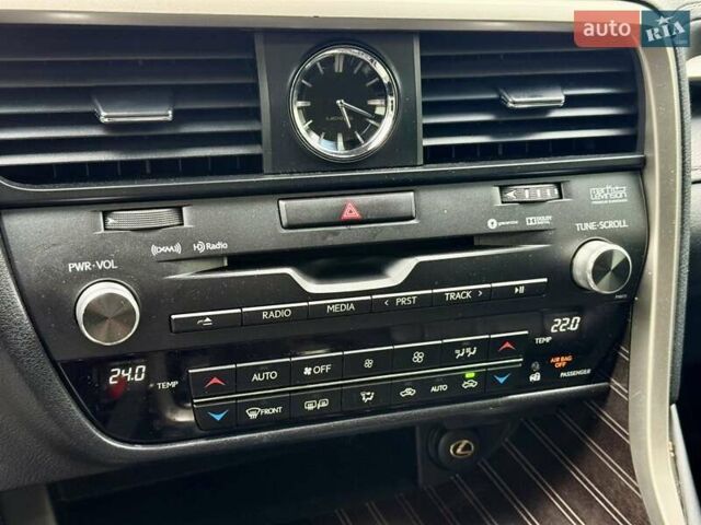 Черный Лексус РХ, объемом двигателя 3.46 л и пробегом 213 тыс. км за 28000 $, фото 20 на Automoto.ua