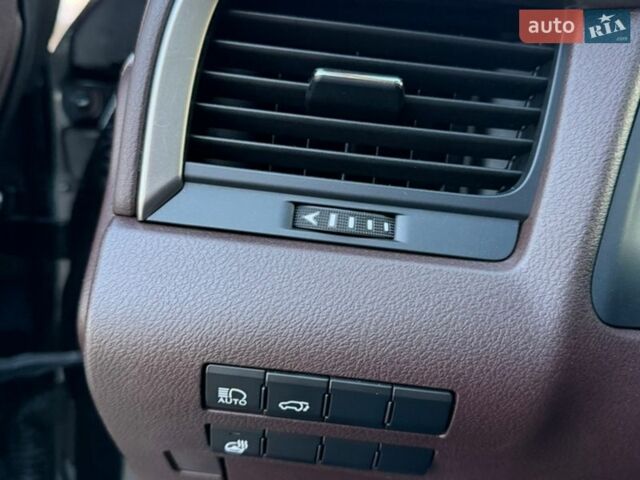 Черный Лексус РХ, объемом двигателя 3.46 л и пробегом 192 тыс. км за 31200 $, фото 44 на Automoto.ua