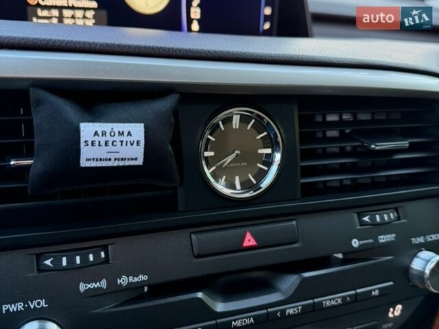 Черный Лексус РХ, объемом двигателя 3.46 л и пробегом 192 тыс. км за 31200 $, фото 27 на Automoto.ua