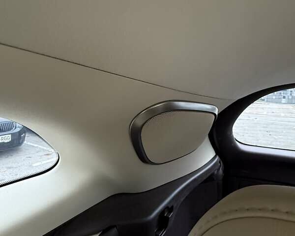 Черный Лексус РХ, объемом двигателя 3.46 л и пробегом 194 тыс. км за 34100 $, фото 29 на Automoto.ua