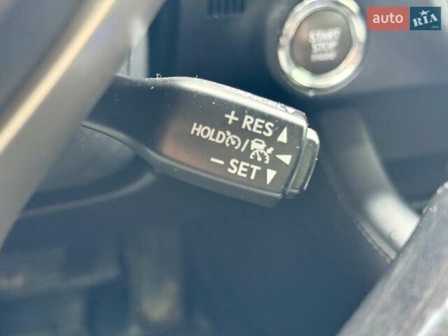 Черный Лексус РХ, объемом двигателя 3.46 л и пробегом 213 тыс. км за 28000 $, фото 26 на Automoto.ua