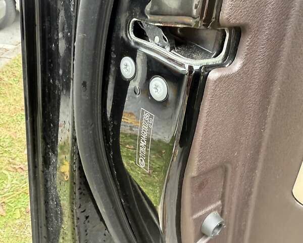 Черный Лексус РХ, объемом двигателя 3.46 л и пробегом 194 тыс. км за 34100 $, фото 46 на Automoto.ua