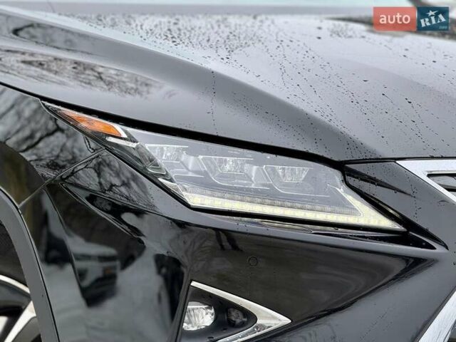 Черный Лексус РХ, объемом двигателя 3.46 л и пробегом 213 тыс. км за 28000 $, фото 4 на Automoto.ua