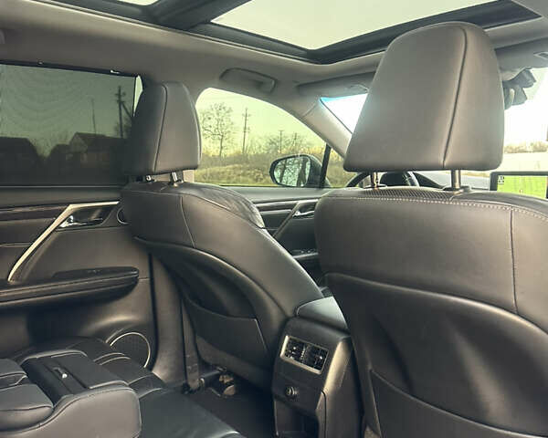 Черный Лексус РХ, объемом двигателя 3.46 л и пробегом 202 тыс. км за 28000 $, фото 13 на Automoto.ua