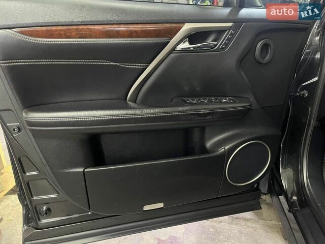 Черный Лексус РХ, объемом двигателя 3.46 л и пробегом 143 тыс. км за 38000 $, фото 24 на Automoto.ua