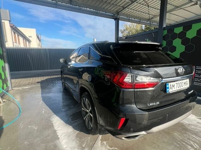 Чорний Лексус РХ, об'ємом двигуна 2 л та пробігом 136 тис. км за 30900 $, фото 4 на Automoto.ua