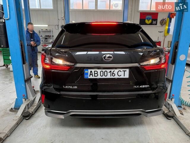 Черный Лексус РХ, объемом двигателя 3.5 л и пробегом 155 тыс. км за 34000 $, фото 1 на Automoto.ua