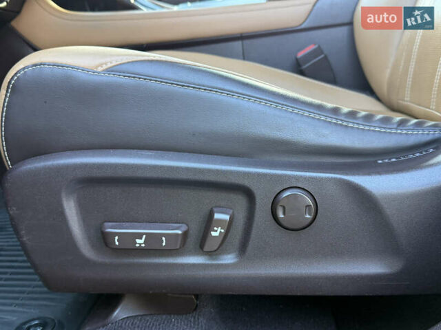 Чорний Лексус РХ, об'ємом двигуна 2 л та пробігом 89 тис. км за 33500 $, фото 72 на Automoto.ua