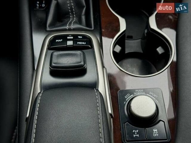 Черный Лексус РХ, объемом двигателя 3.46 л и пробегом 126 тыс. км за 28500 $, фото 49 на Automoto.ua