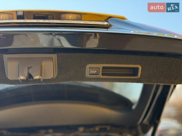 Черный Лексус РХ, объемом двигателя 2 л и пробегом 132 тыс. км за 32500 $, фото 13 на Automoto.ua