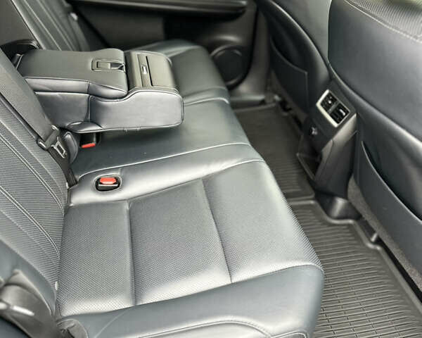 Чорний Лексус РХ, об'ємом двигуна 3.46 л та пробігом 176 тис. км за 26900 $, фото 31 на Automoto.ua
