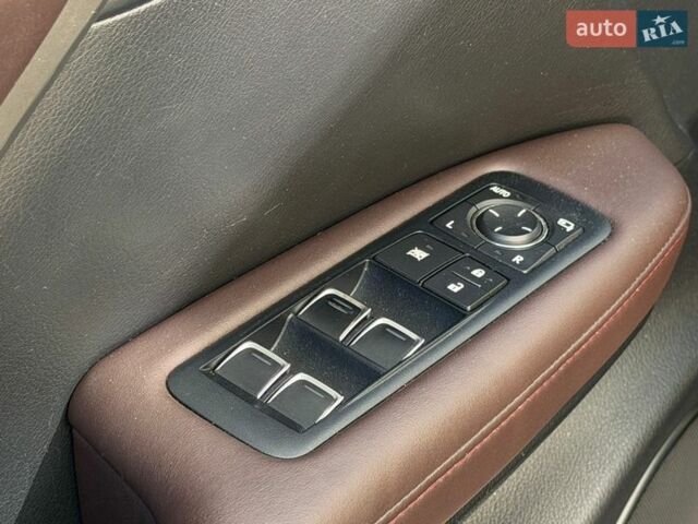 Черный Лексус РХ, объемом двигателя 2 л и пробегом 132 тыс. км за 32500 $, фото 20 на Automoto.ua