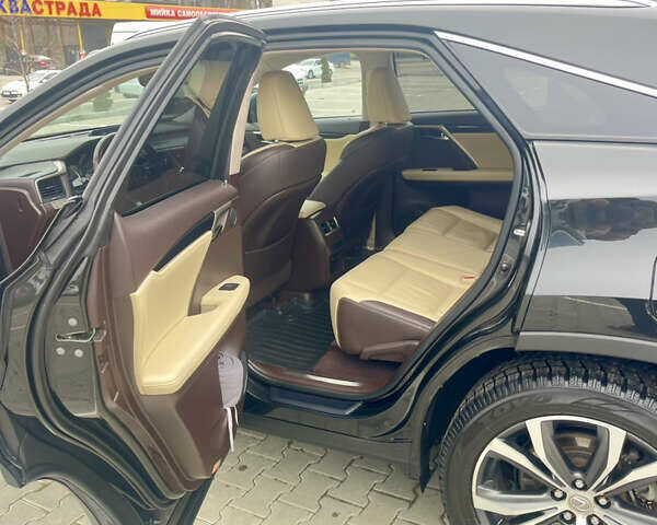 Черный Лексус РХ, объемом двигателя 2 л и пробегом 189 тыс. км за 28900 $, фото 10 на Automoto.ua