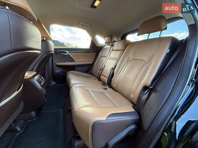 Чорний Лексус РХ, об'ємом двигуна 2 л та пробігом 90 тис. км за 31900 $, фото 67 на Automoto.ua