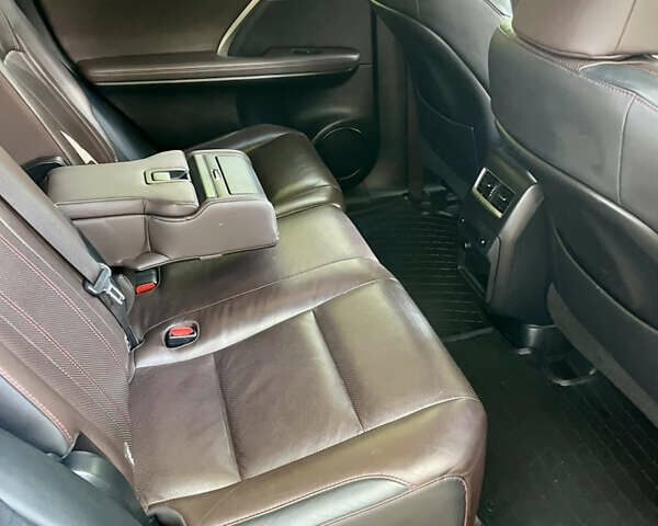 Чорний Лексус РХ, об'ємом двигуна 2 л та пробігом 174 тис. км за 28800 $, фото 7 на Automoto.ua