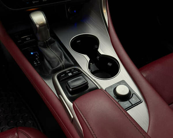 Черный Лексус РХ, объемом двигателя 3.5 л и пробегом 130 тыс. км за 32500 $, фото 28 на Automoto.ua