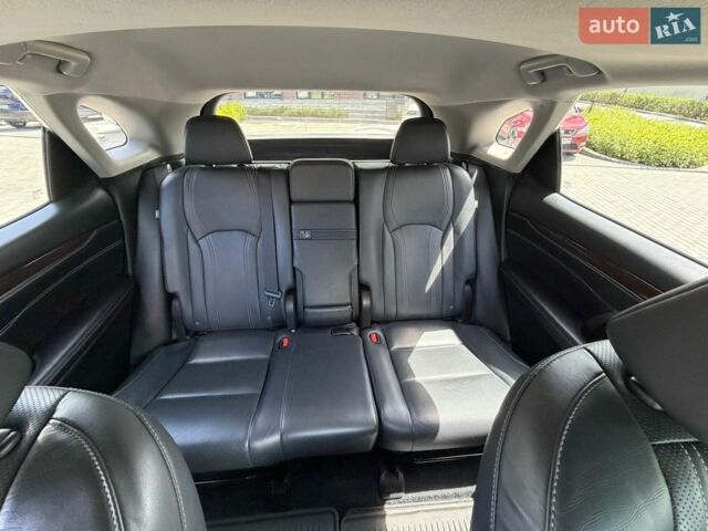 Черный Лексус РХ, объемом двигателя 3.46 л и пробегом 110 тыс. км за 27700 $, фото 17 на Automoto.ua