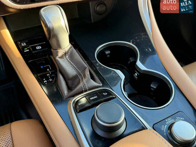 Чорний Лексус РХ, об'ємом двигуна 2 л та пробігом 92 тис. км за 31000 $, фото 15 на Automoto.ua