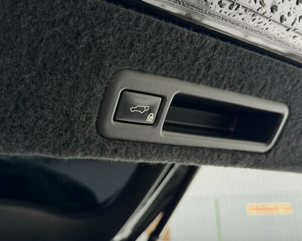 Черный Лексус РХ, объемом двигателя 3.5 л и пробегом 130 тыс. км за 32900 $, фото 21 на Automoto.ua