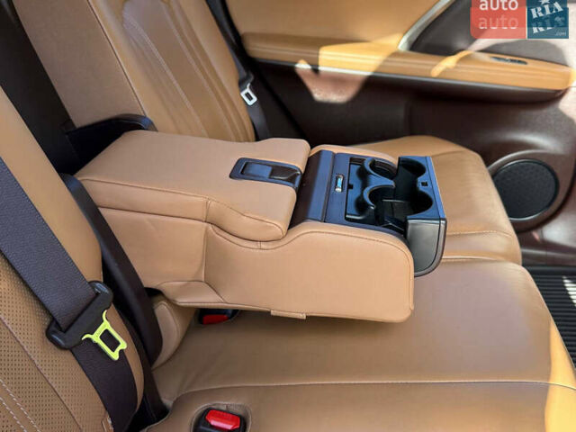 Чорний Лексус РХ, об'ємом двигуна 2 л та пробігом 92 тис. км за 31000 $, фото 38 на Automoto.ua