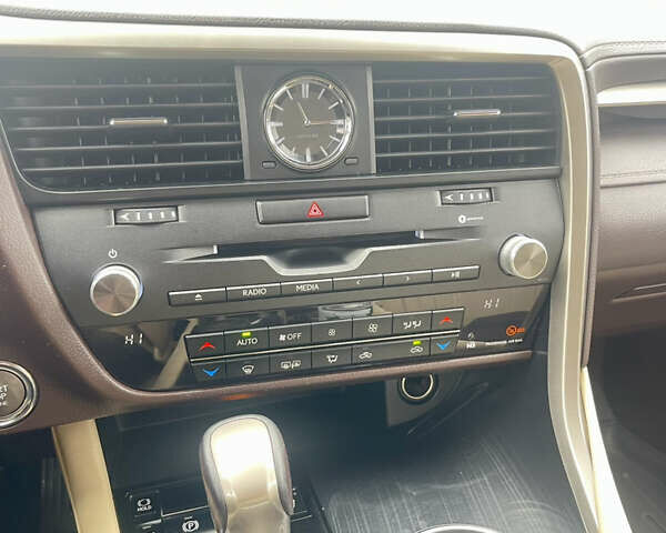 Черный Лексус РХ, объемом двигателя 2 л и пробегом 189 тыс. км за 28900 $, фото 13 на Automoto.ua