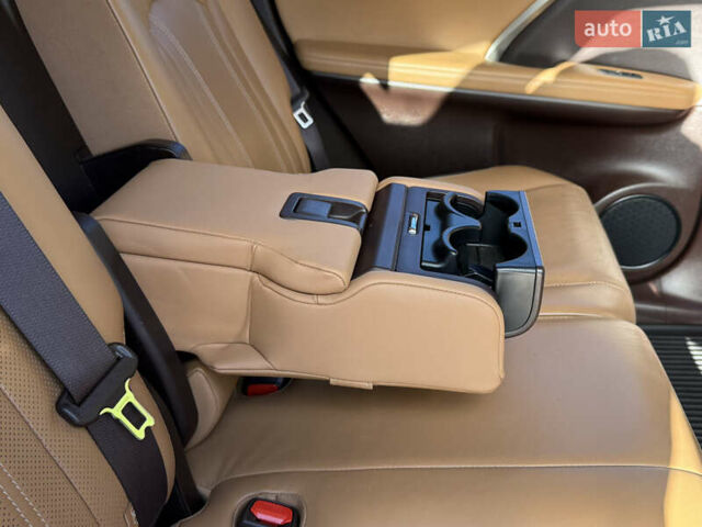 Чорний Лексус РХ, об'ємом двигуна 2 л та пробігом 89 тис. км за 33500 $, фото 58 на Automoto.ua