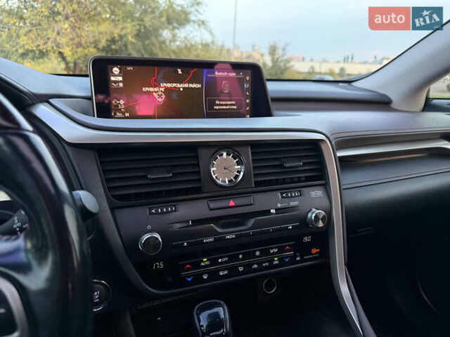 Черный Лексус РХ, объемом двигателя 2 л и пробегом 160 тыс. км за 27000 $, фото 52 на Automoto.ua