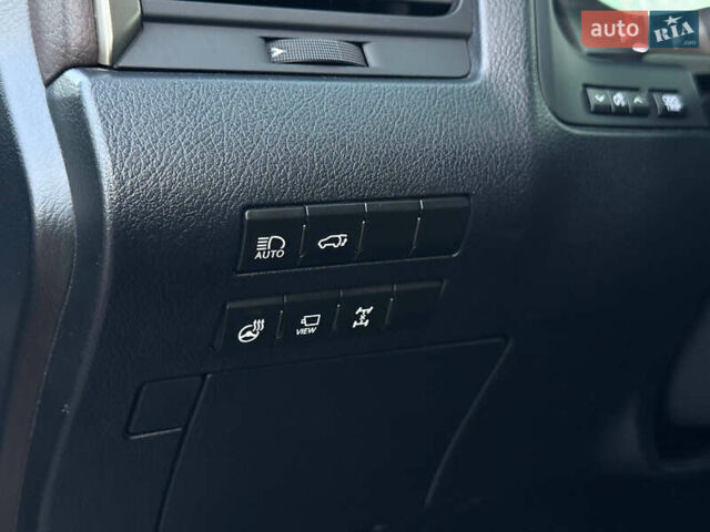 Черный Лексус РХ, объемом двигателя 2 л и пробегом 160 тыс. км за 27000 $, фото 40 на Automoto.ua