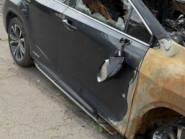 Черный Лексус РХ, объемом двигателя 3.46 л и пробегом 130 тыс. км за 15000 $, фото 6 на Automoto.ua