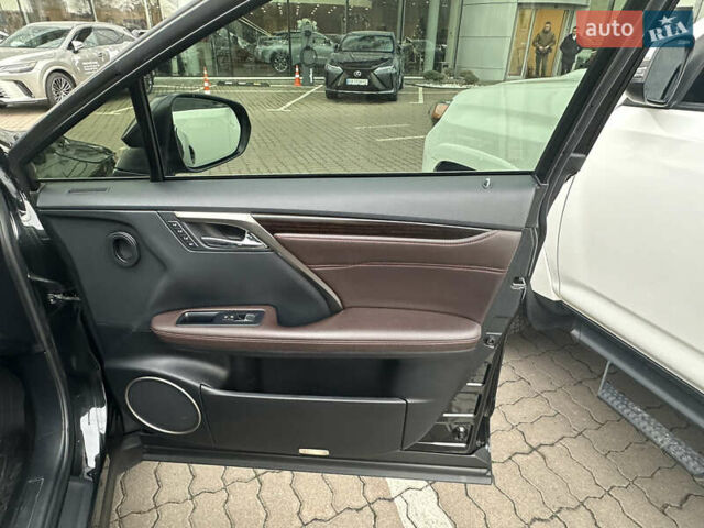 Черный Лексус РХ, объемом двигателя 2 л и пробегом 163 тыс. км за 31000 $, фото 20 на Automoto.ua