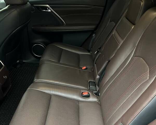 Черный Лексус РХ, объемом двигателя 3.46 л и пробегом 125 тыс. км за 34000 $, фото 12 на Automoto.ua