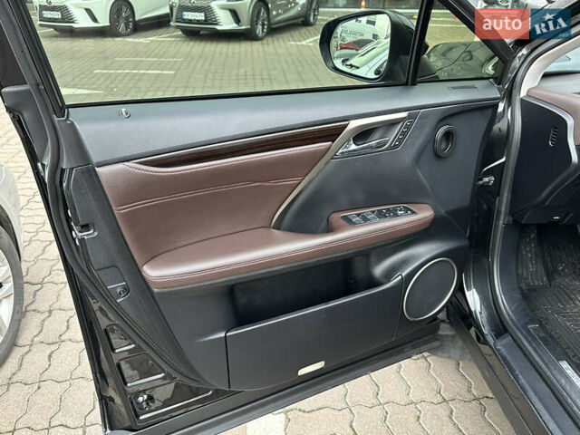 Черный Лексус РХ, объемом двигателя 2 л и пробегом 163 тыс. км за 31000 $, фото 13 на Automoto.ua