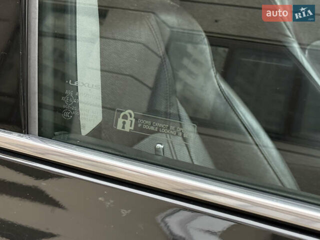Черный Лексус РХ, объемом двигателя 2 л и пробегом 63 тыс. км за 34999 $, фото 19 на Automoto.ua