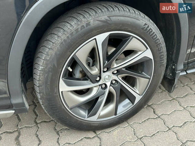 Черный Лексус РХ, объемом двигателя 2 л и пробегом 163 тыс. км за 31000 $, фото 22 на Automoto.ua