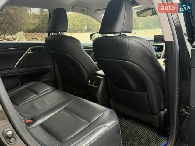 Черный Лексус РХ, объемом двигателя 3.46 л и пробегом 75 тыс. км за 44900 $, фото 31 на Automoto.ua