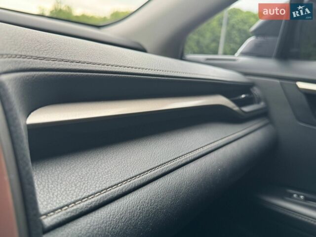 Черный Лексус РХ, объемом двигателя 3.46 л и пробегом 127 тыс. км за 35900 $, фото 153 на Automoto.ua