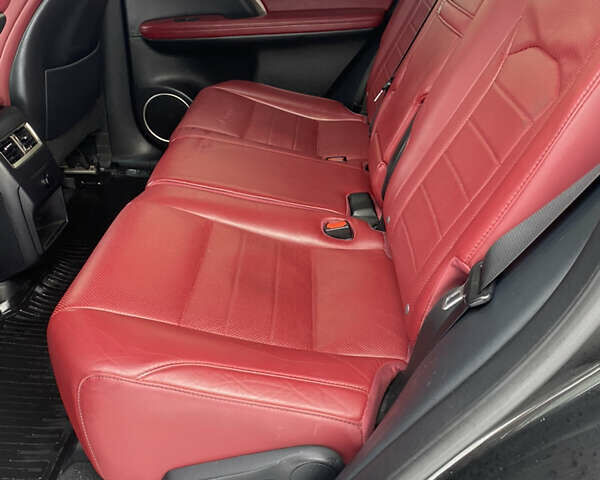 Черный Лексус РХ, объемом двигателя 3.46 л и пробегом 94 тыс. км за 33000 $, фото 2 на Automoto.ua