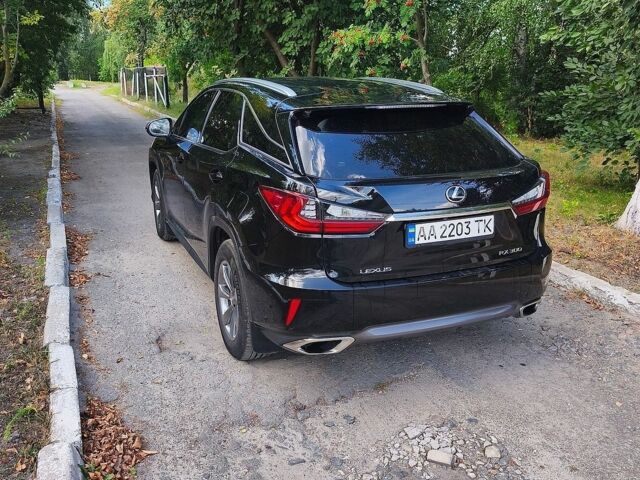 Чорний Лексус РХ, об'ємом двигуна 2 л та пробігом 129 тис. км за 30800 $, фото 1 на Automoto.ua