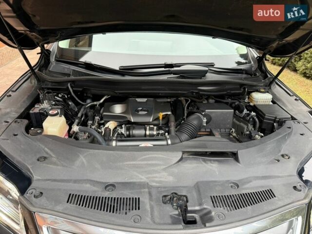 Чорний Лексус РХ, об'ємом двигуна 2 л та пробігом 104 тис. км за 33900 $, фото 1 на Automoto.ua